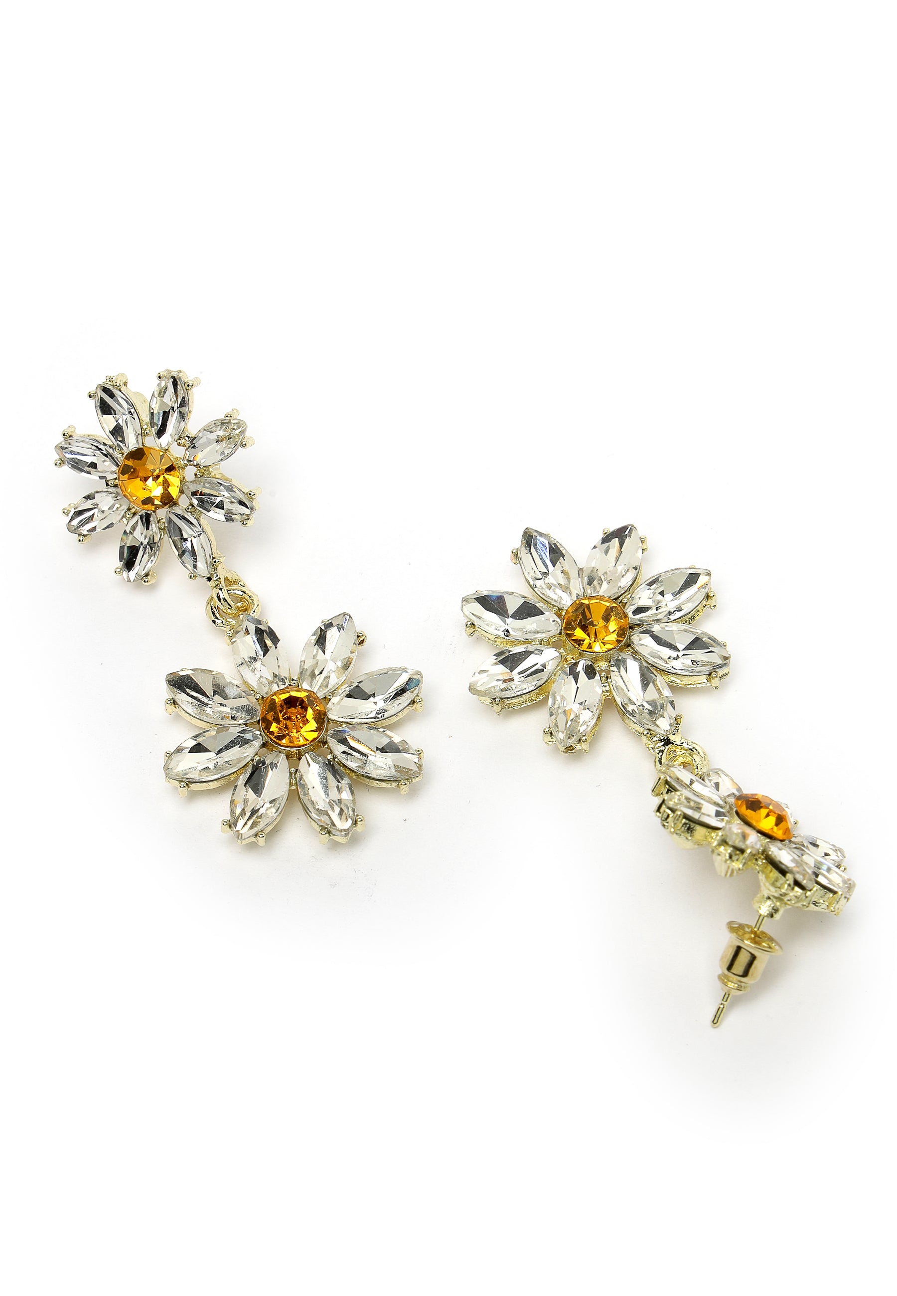 Boucles d'oreilles pendantes marguerite blanche