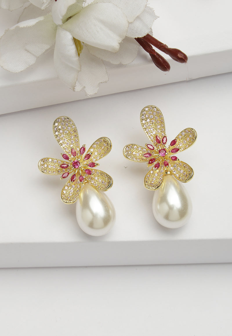 Boucles D'oreilles Clous Florales Étincelantes Avec Goutte De Perle