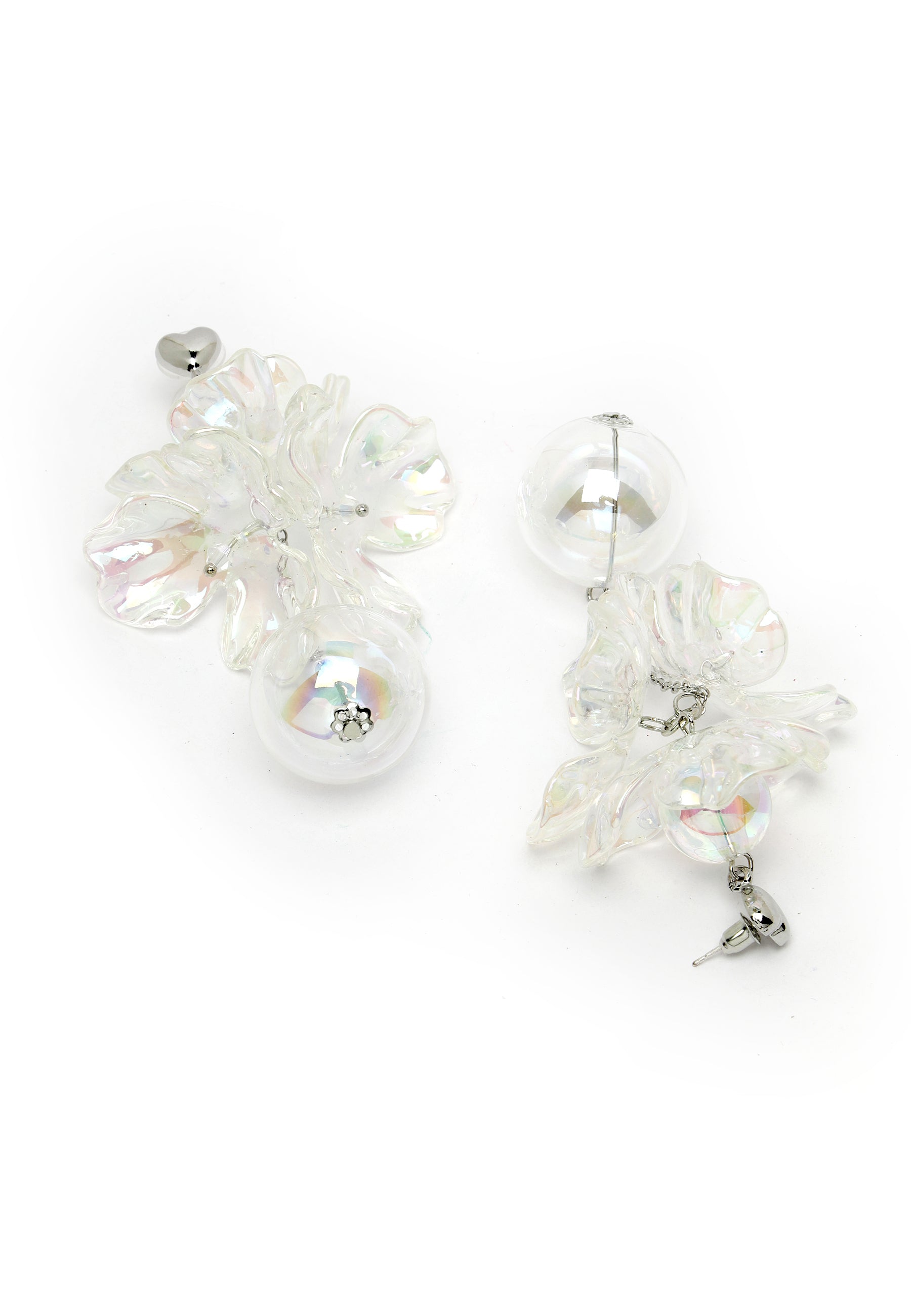 Máthair Pearl Floral Dgling Earrings