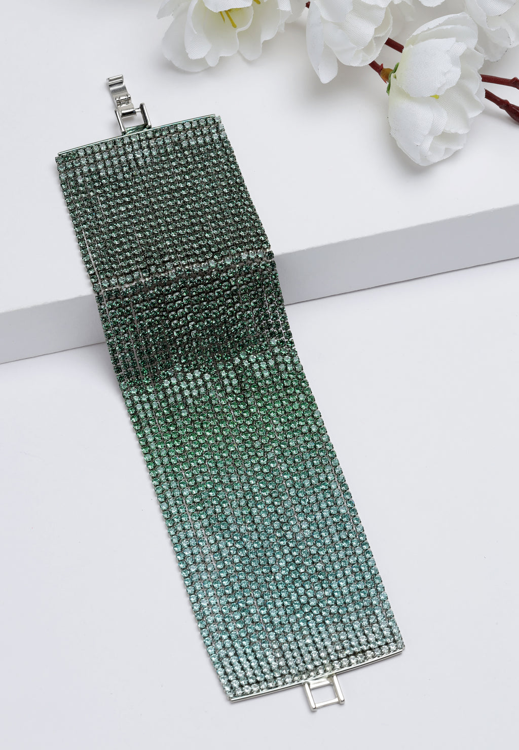 Luxuriöses Diva-Armband in Grün